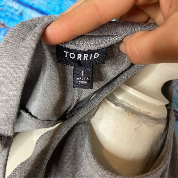 Torrid Grey cutout mock neck trapeze Dress 1 1x - Picture 7 of 9